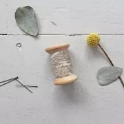 Bordino di Simple Garza de cotone Atelier Brunette 10 mm Petal Maple x1m