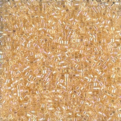Miyuki Delica 11/0 DB1252 - Transparent Light Straw Luster x8g