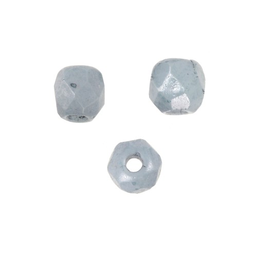 Faccette da 2 mm - Chalk White Baby Blue Luster x50