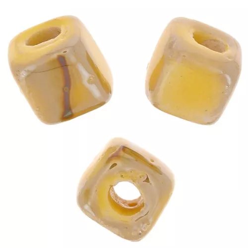 Perle cubo di ceramica 5 mm - iridescente marmorizzato senape x5