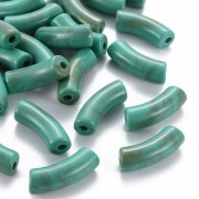 Perline tubolari curve in acrilica 35x11 mm - Turchese marmorizzato - Marrone x6|raw }}