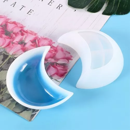 Stampo in silicone per realizzare una coppa a forma di mezzaluna in resina 11,5x7 cm