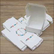 Scatola regalo fai da te 6,5x6,5x3 cm - Fatta a mano con amore e fiori - Kraft