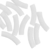 Perline tubolari curve 32x8 mm in acrilico opaco - Bianco x6