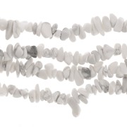 Perle chips 5 - 8 mm pietra semi preziosa - Howlite x80cm