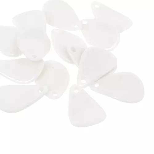 Zecchini con petali di fiori curvi 24,5 mm Paillettes acriliche - Crema x6