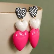 Orecchini perno cuore in acrilico 14x15,5 mm - Motivo a pois - Nero - Bianco x2