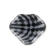 Disco a forma di diamante 13x15 mm - motivo tigrato nero-bianco x1