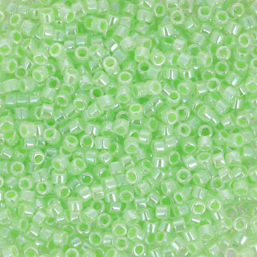 Miyuki Delica 11/0 DB0237 - Mint Green Ceylon x8g