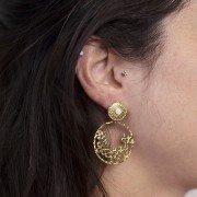 Orecchini tondi strutturati 14 mm -madreperla cabochon acciaio inox 304L dorato x2