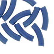 Denim - Perline tubolari curve in acrilico opaco 32x8 mm - Blu denim x6 Perline tubolari curve in acrilico opaco 32x8 mm - Blu denim x6