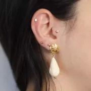 Perla ritorta in resina opaca 26x14 mm - Celadon x1