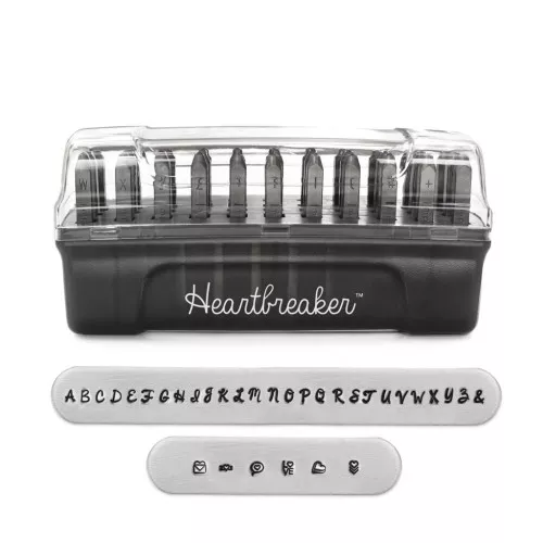 Punzoni ImpressArt 3 mm per alfabeto in acciaio Maiuscolo HEARTBREAKER x33