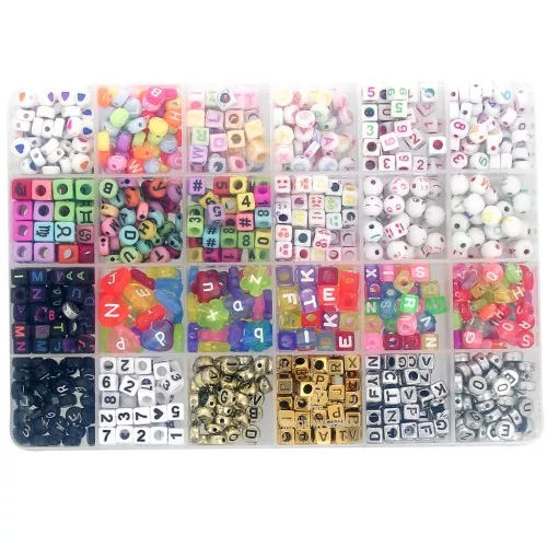 Set di 1020 perline con lettere dell'alfabeto per braccialetti dell'amicizia - Multicolore