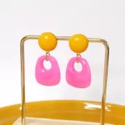 Pendente a trapezio in resina opaca 23x21 mm - Rosa brillante marmorizzato x1