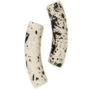 Perle tubulari in acrilico opaco 32x8 mm - Beige screziato di nero x6