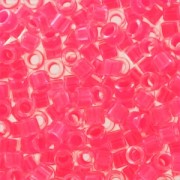 Miyuki Delica 10/0 DBM2035 - Luminous Wild Strawberry x8g|raw }}