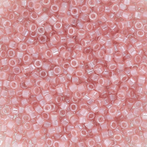 Miyuki Delica 11/0 DB1481-1 - Trasparente con riflessi color salmone x8 g