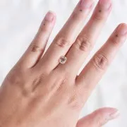 Morganite taglio cuscino 6,1x7 mm - 1,39 carati