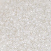 Toho Aiko 11/0 1.6 mm TA01121 - Opaque White Luster x4g