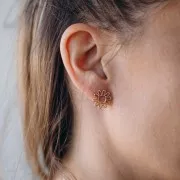 Orecchini con fiore a margherita 15 mm effetto ritorto - Acciaio inox304 dorato x2