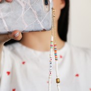 Assortimento di 200 perline piatte 7 mm lettere alfabetiche - Lampone - Oro