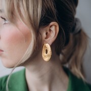 Orecchini ovali irregolari testurizzati 40x24 mm - Dorato con oro fino x2