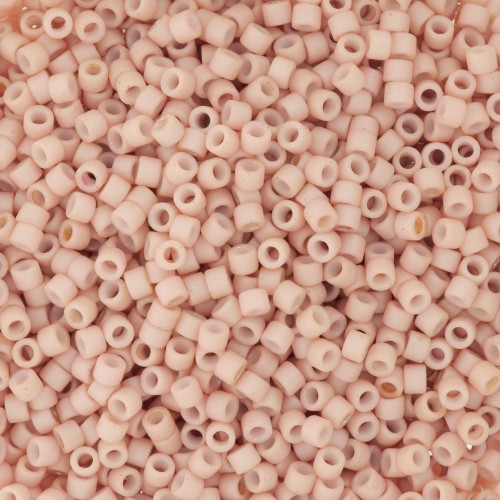 Toho Aiko 11/0 1,6 mm TA01764 - Opaque Ebi Mat x4g