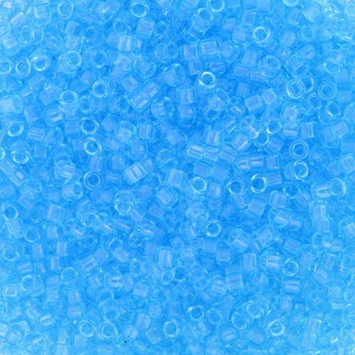 Toho Treasures 1,8 mm TO1T3 - Transparent Aquamarine x8g