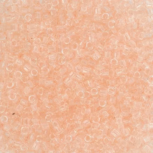 Toho Treasures 1,8 mm TO1T11 - Transparent Rosaline x8g