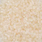 Toho Treasures 1,8 mm TO1T147 - Light Ivory Ceylon x8g
