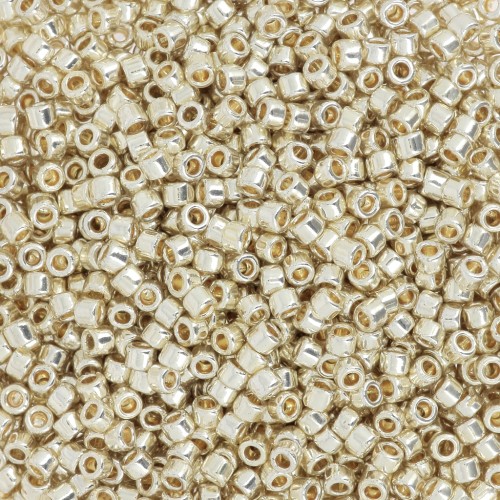 Toho Treasures 1,8 mm TO1TPF558 - PF Galvanized Aluminum x8g