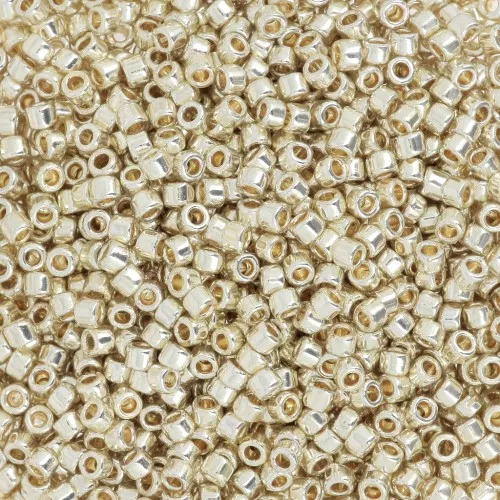 Toho Treasures 1,8 mm TO1TPF558 - PF Galvanized Aluminum x8g