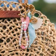 Pendente a conchiglia 22x20 mm con cabochon in finta madreperla - Acciaio inox 304L Dorato x1