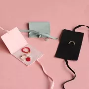 Pochette in camoscio per gioielli 60x60 mm - Rosa x1