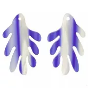 Pendente di corallo 30x18 mm in acetato - A righe - Blu scuro - Bianco perlato x1