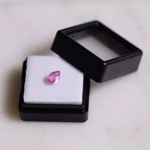 Zaffiro Padparadscha taglio pera - 6,9x4,9 mm - 0,80 carati