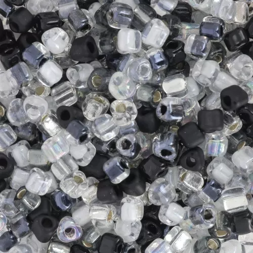 Mix Triangles Miyuki 8/0 TR8-MIX-07 - Salt and Pepper x8g