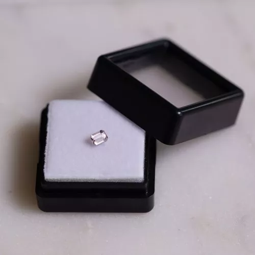 Zaffiro rettangolare 4x3 mm - 0,35 carati
