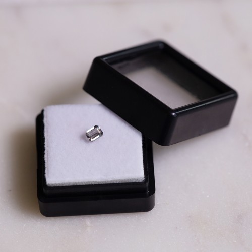 Zaffiro rettangolare 4,05x3,05 mm - 0,30 carati