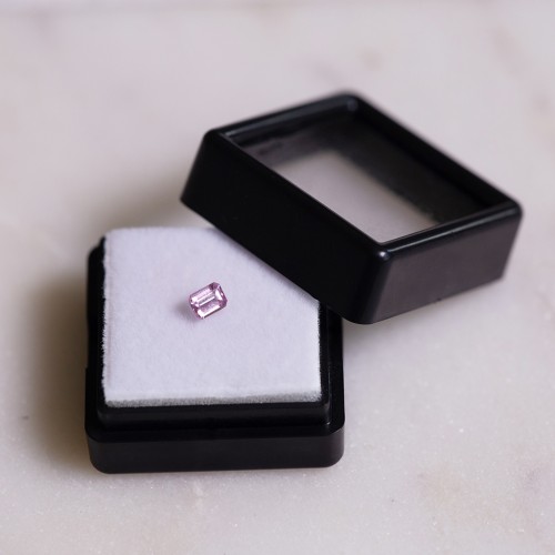 Zaffiro rettangolare 4,1x3,1 mm - 0,26 carati