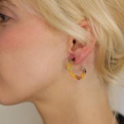 Orecchini a cerchio a fiore in acetato 25x24 mm - Tartaruga - Verde - Arancione x 2