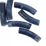 Perle tubolari curve in acrilico opaco 19x5 mm - blu notte marmorizzato x10