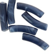 Perline tubolari curve in acrilico opaco 19x5 mm - Blu notte marmorizzato x6