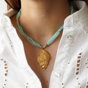 Ciondolo a forma di conchiglia 47x26 mm - Dorato in oro fino x1