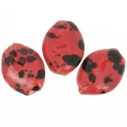 Perla ritorta in ceramica 28x21,5 mm - Rosso - Nero screziato x1