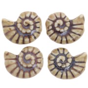 Perla conchiglia in ceramica 20x16 mm - Beige - Marrone marmorizzato x1