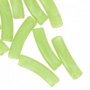 Perle tubolari curve 19x5 mm in acrilico traslucido - Verde chiaro marmorizzato x10