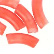 Perle tubolari curve in acrilico traslucido 35x11 mm - Rosso perlato marmorizzato x6