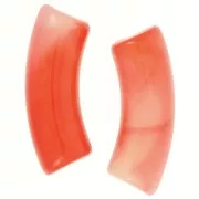Perline tubolari curve 35x11 mm in acrilico traslucido - rosso perlato x6